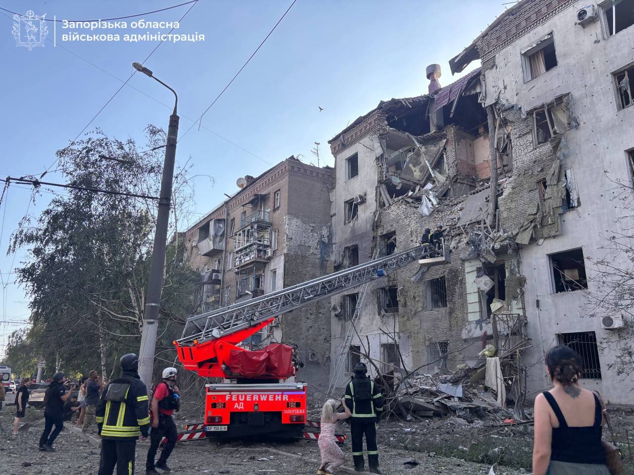 Федоров і ДСНС про удар КАБами по Запоріжжю: джерела інформації